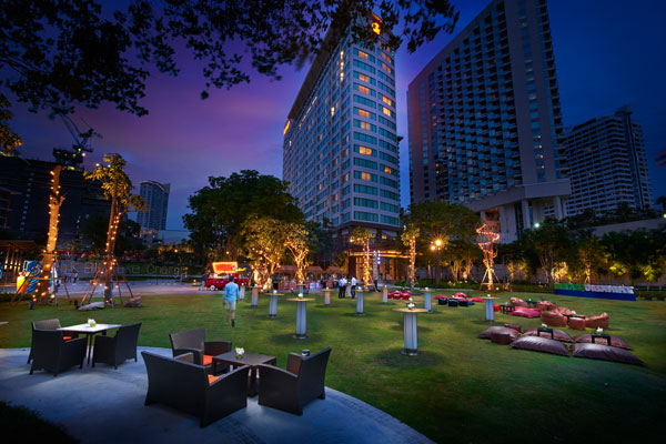 Beach Lawn